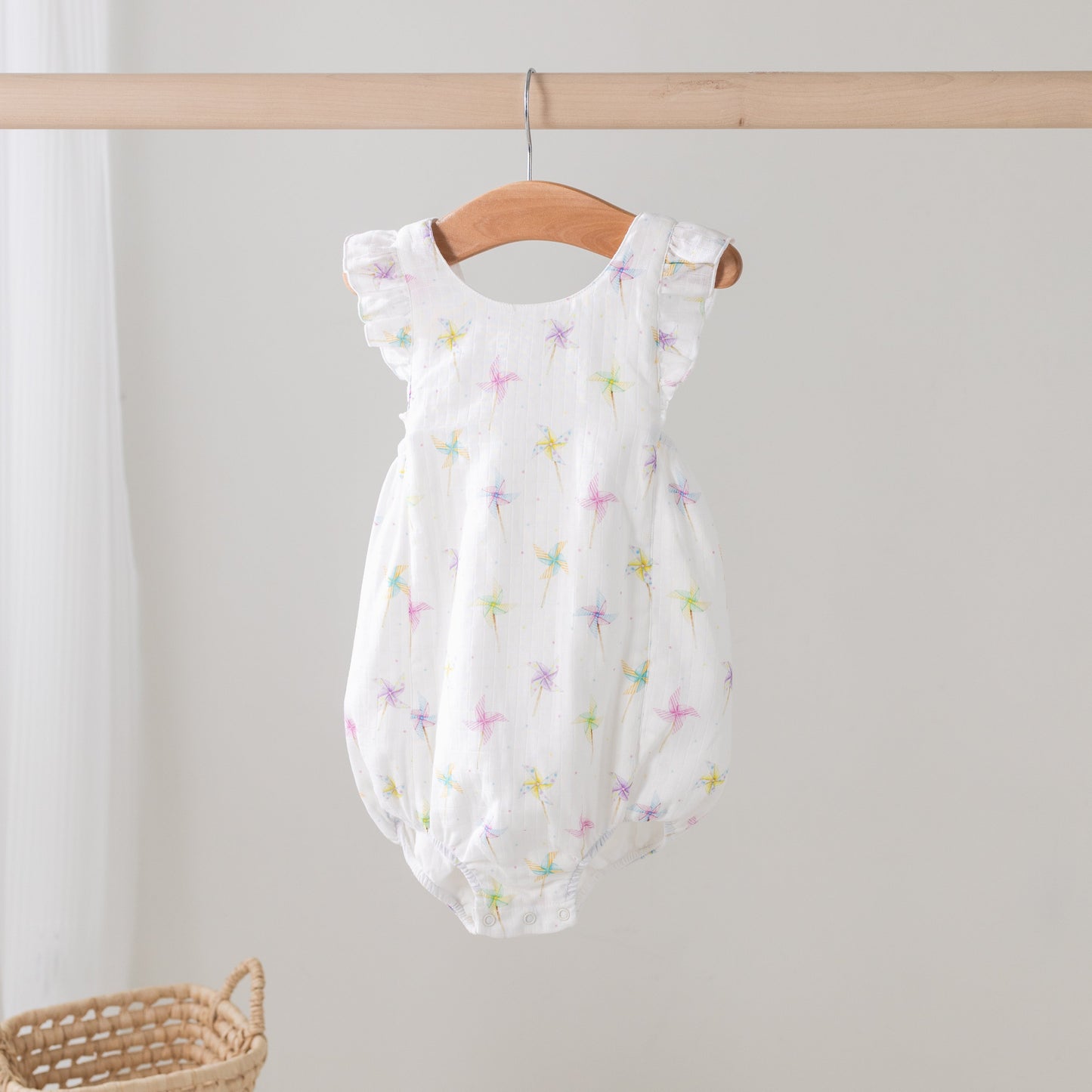Pinwheel Party Organic Muslin Bubble